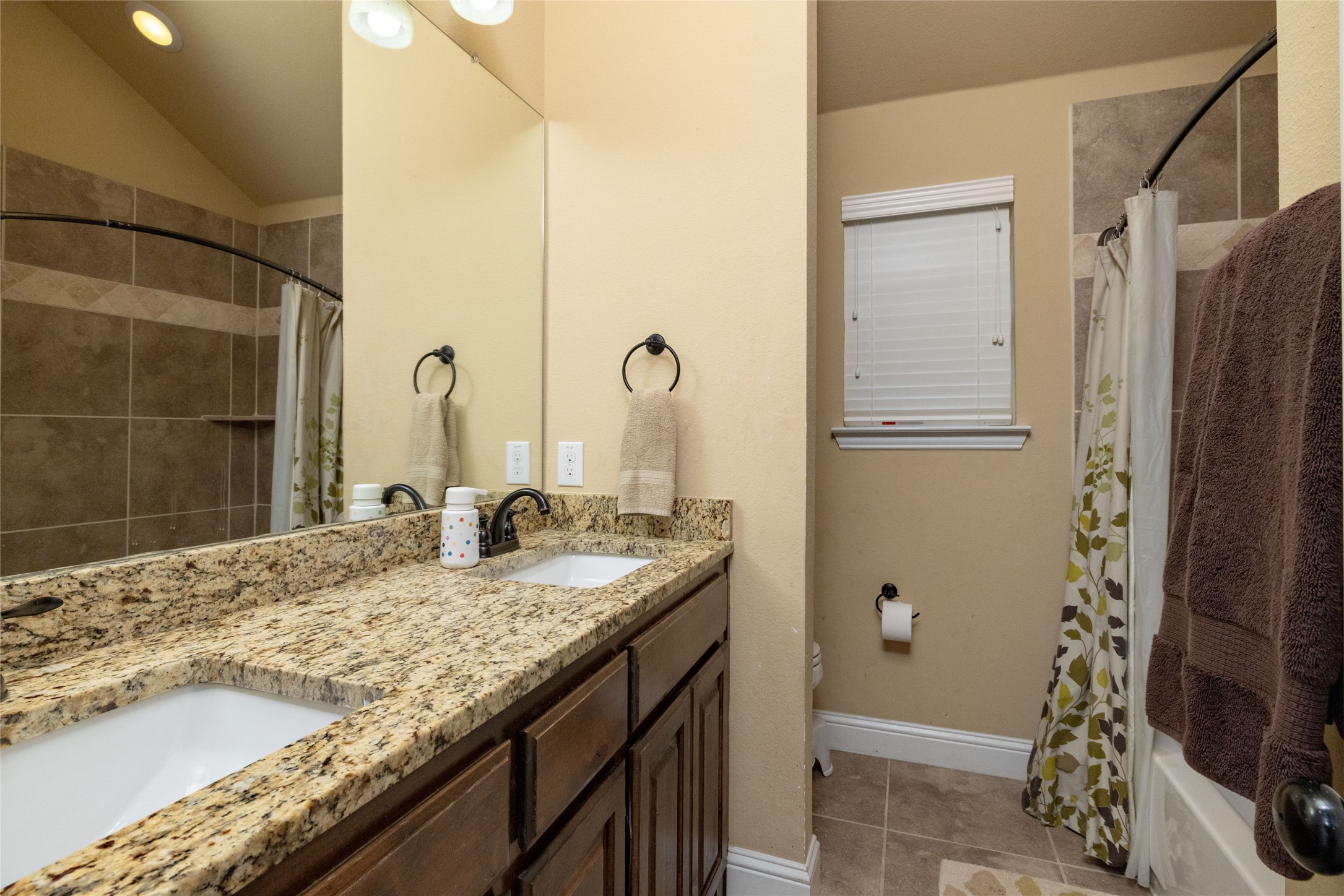 10517 N Haven Drive Benbrook TX 76126
