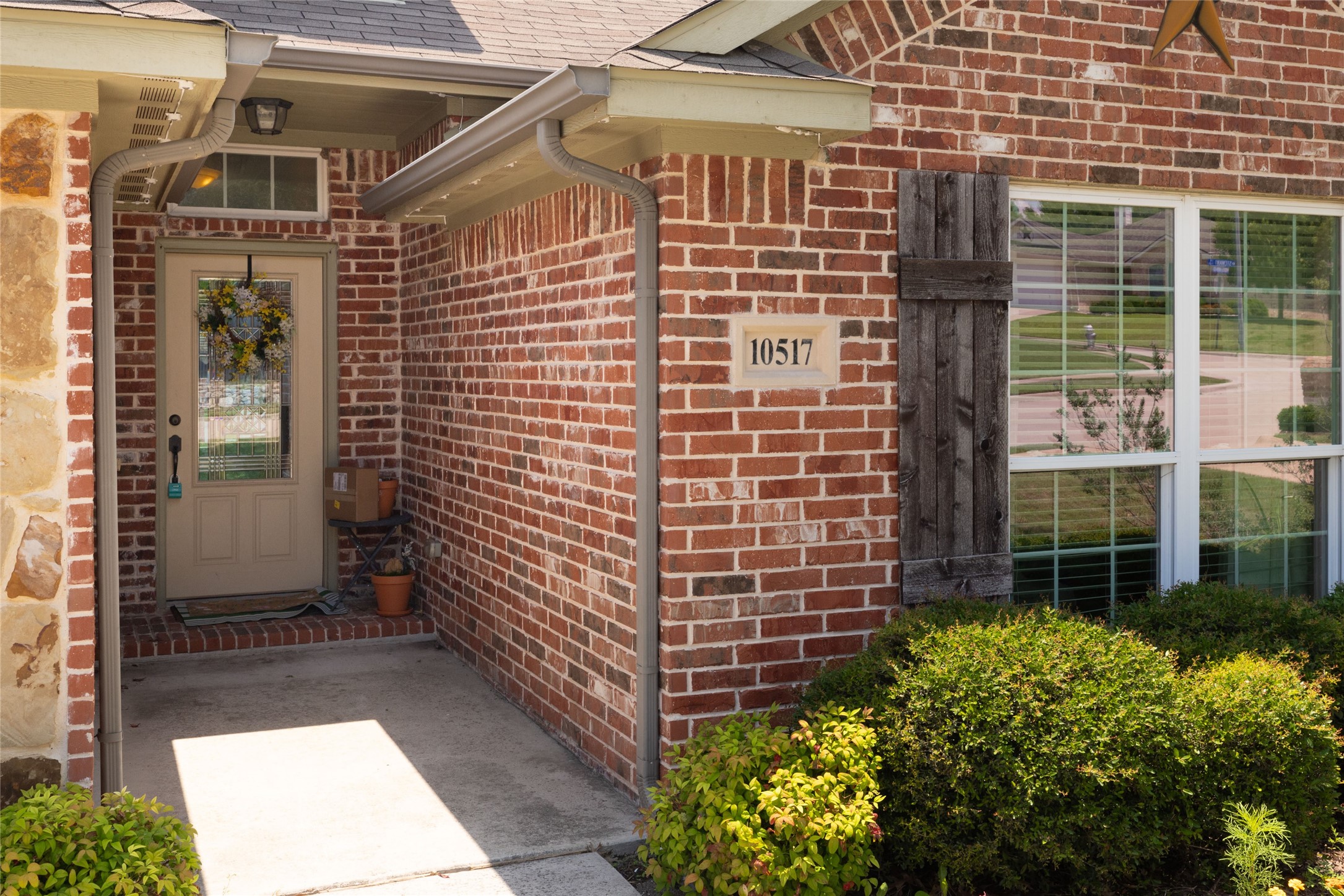 10517 N Haven Drive Benbrook TX 76126