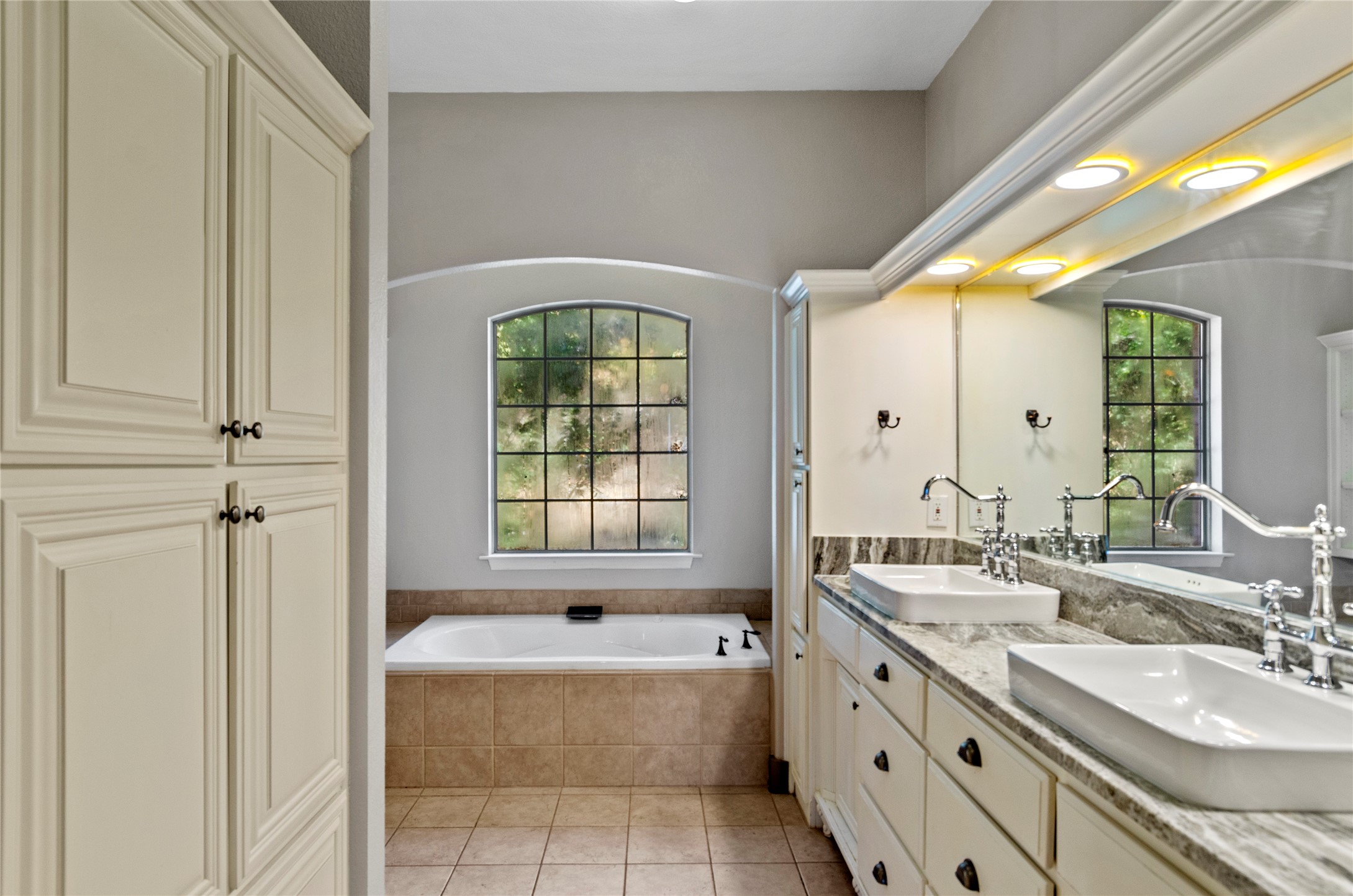 396 Ranchview Court Bowie TX 76230
