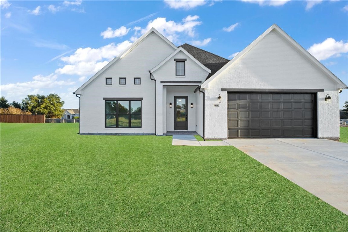 1508 Highland Park Circle Granbury TX 76048