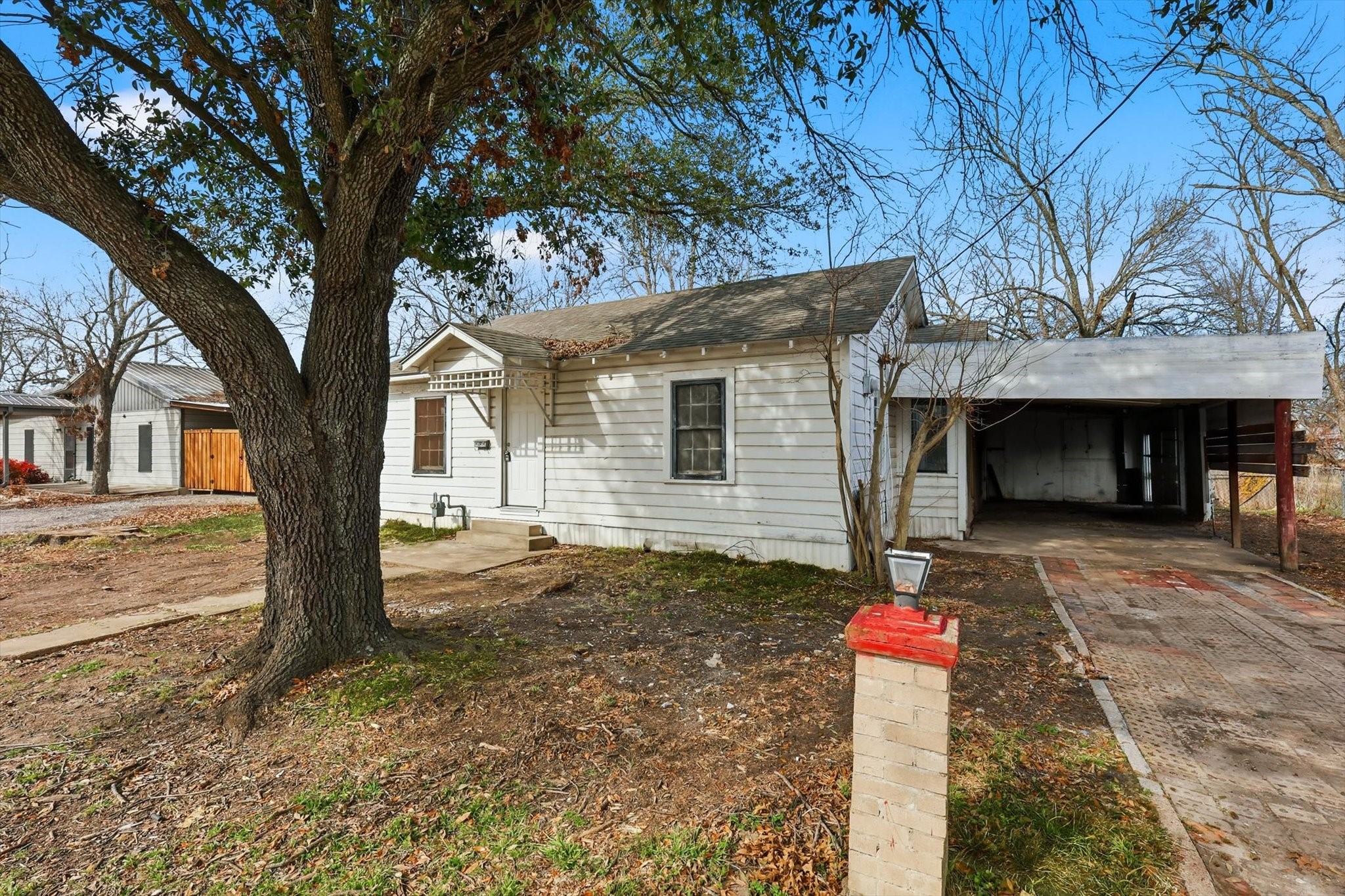 803 E 14th Street Bonham TX 75418