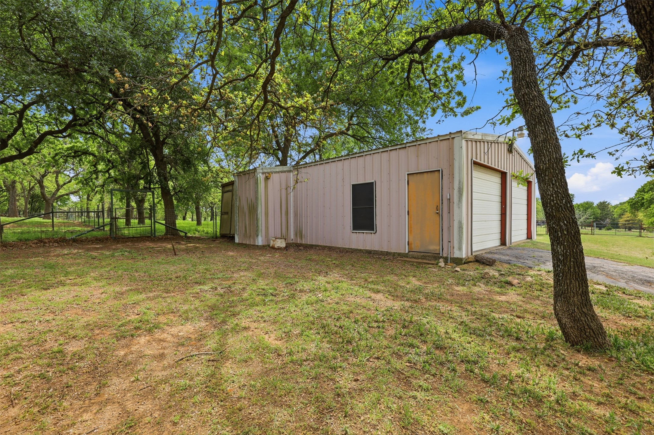 8076 County Road 1202 Cleburne TX 76031