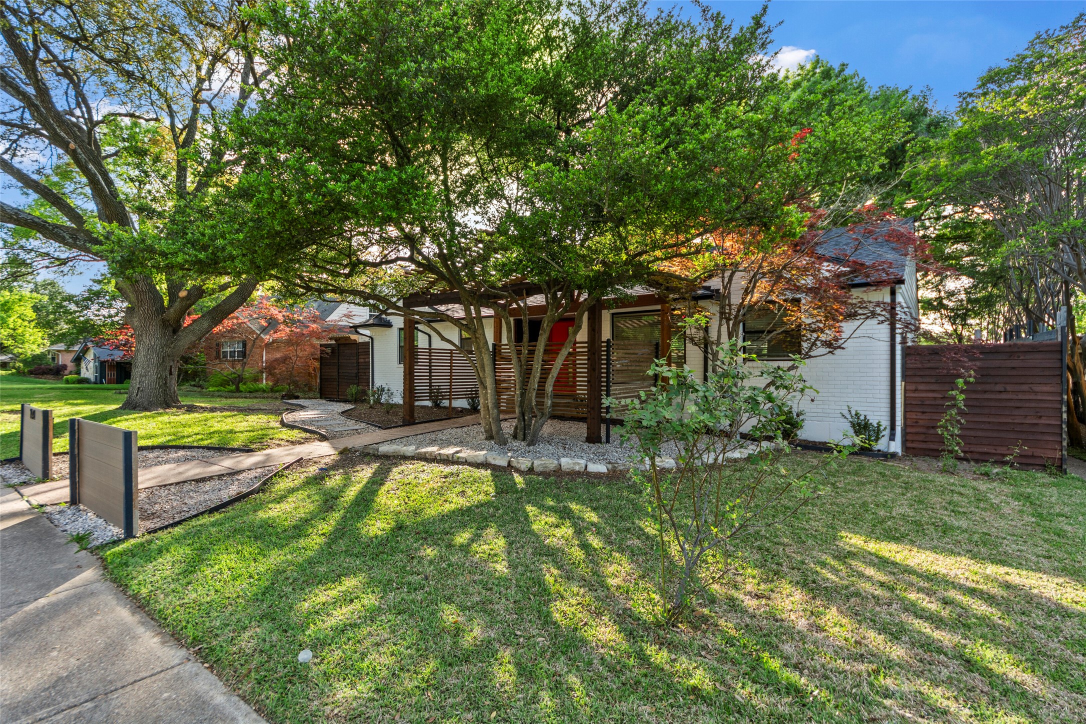 7041 Freemont Street Dallas TX 75231