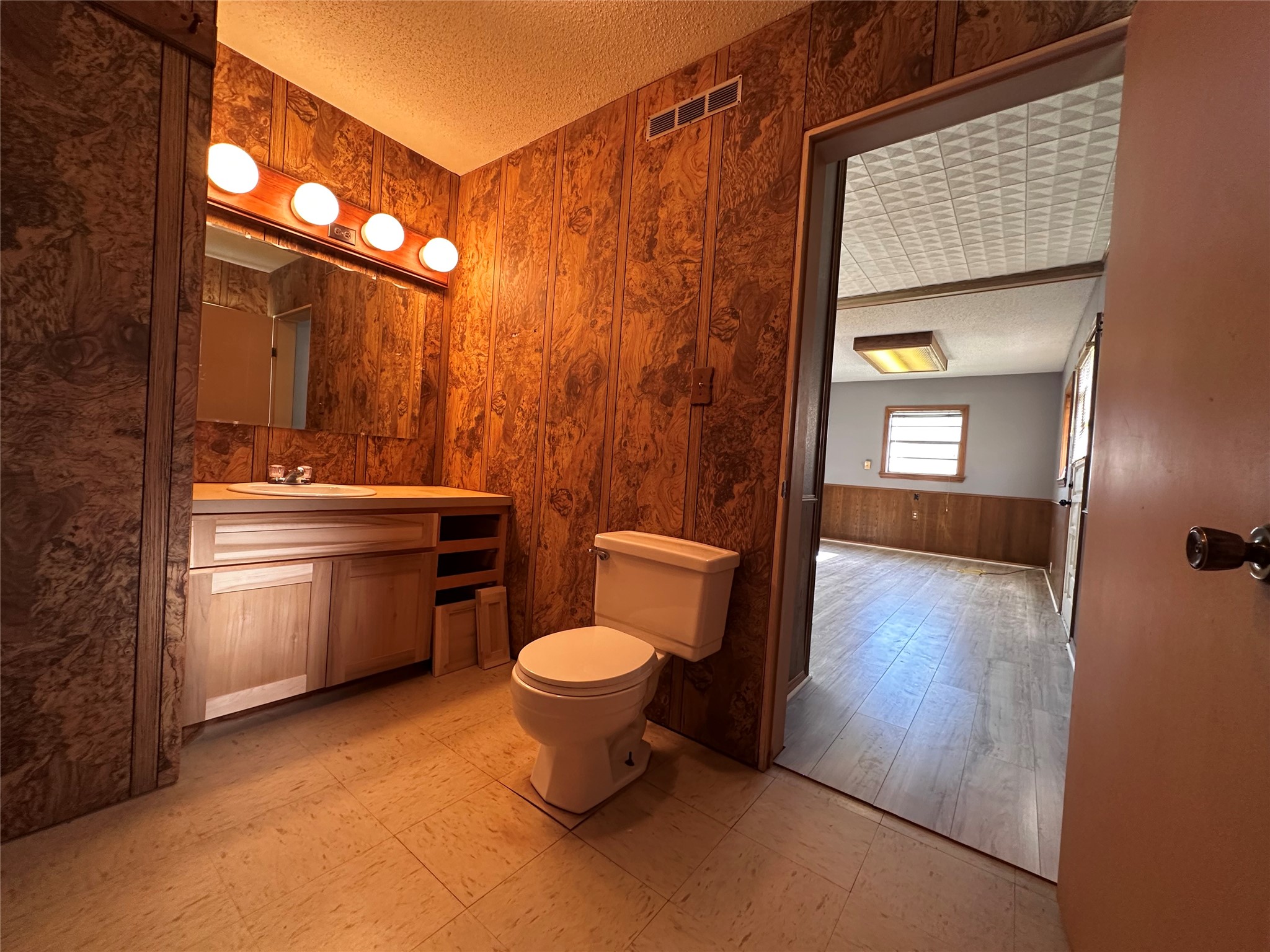 205 S 1st Street Bangs TX 76823