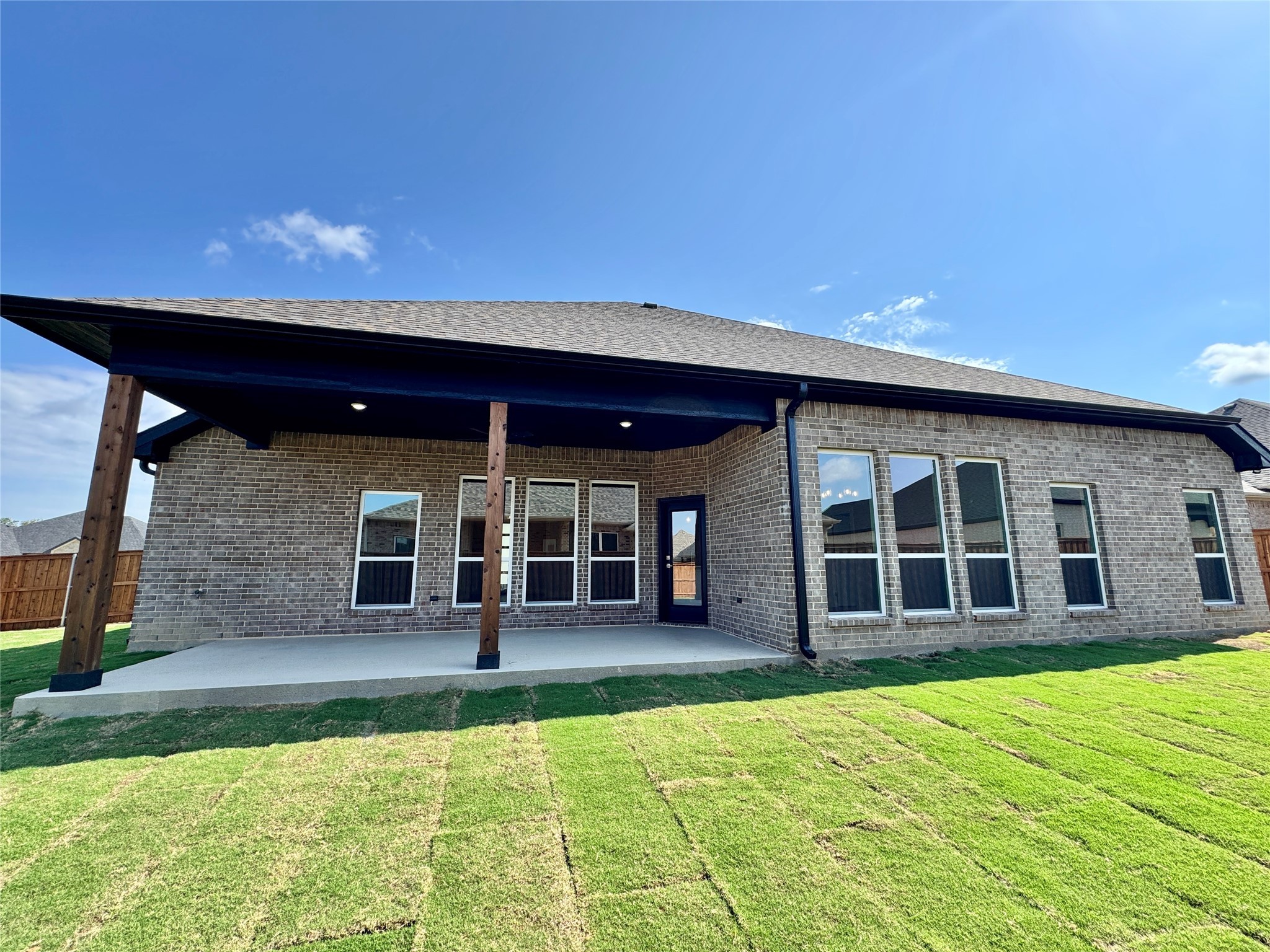 727 Cobblestone Circle Mabank TX 75147