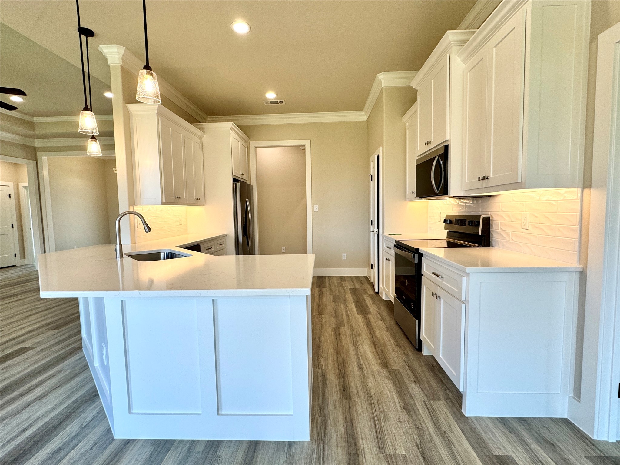727 Cobblestone Circle Mabank TX 75147