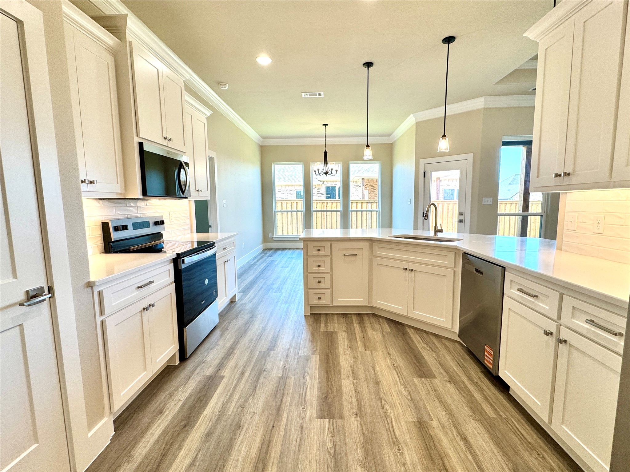 727 Cobblestone Circle Mabank TX 75147