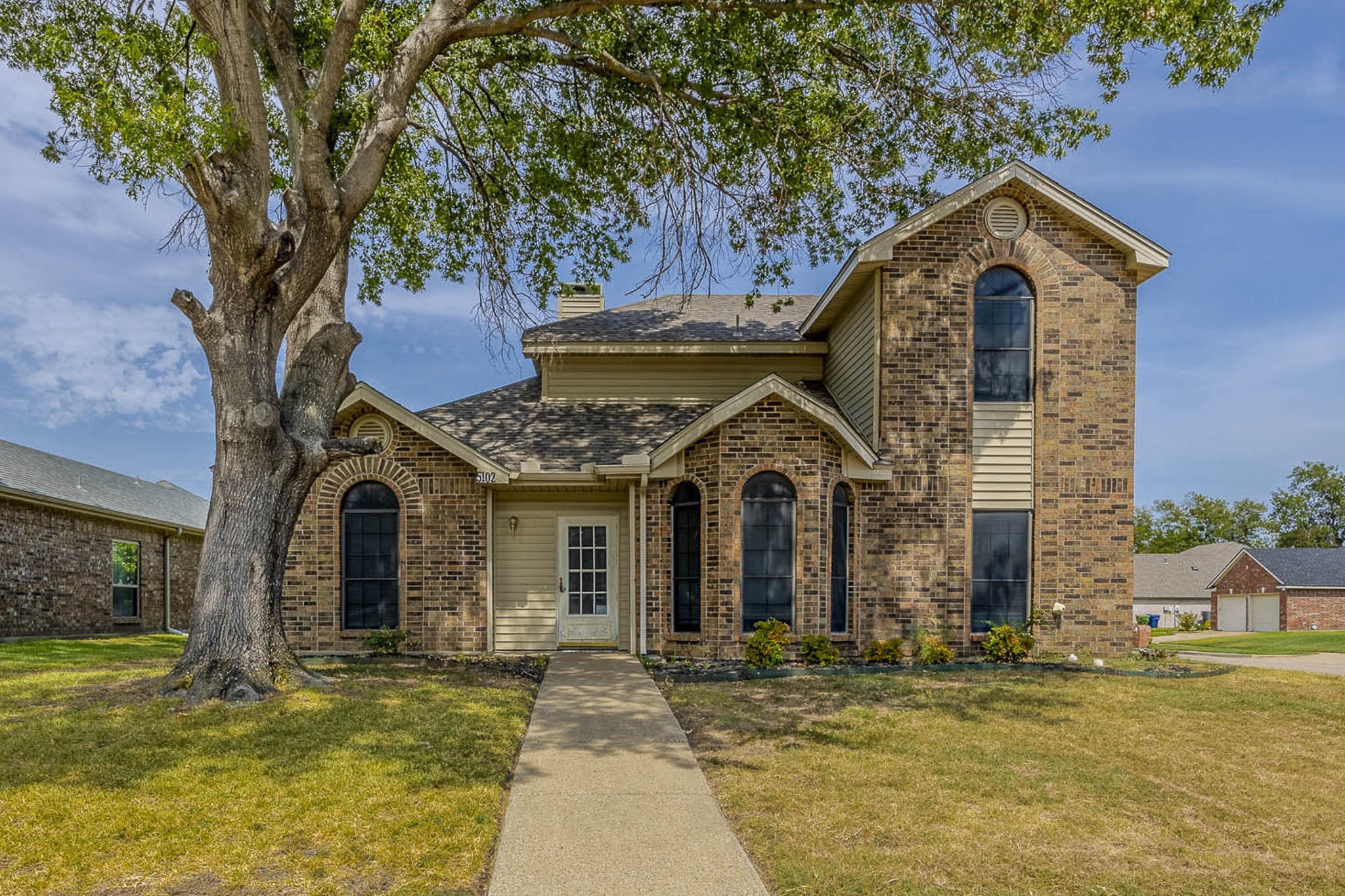 5102 Wood Creek Lane Garland TX 75044