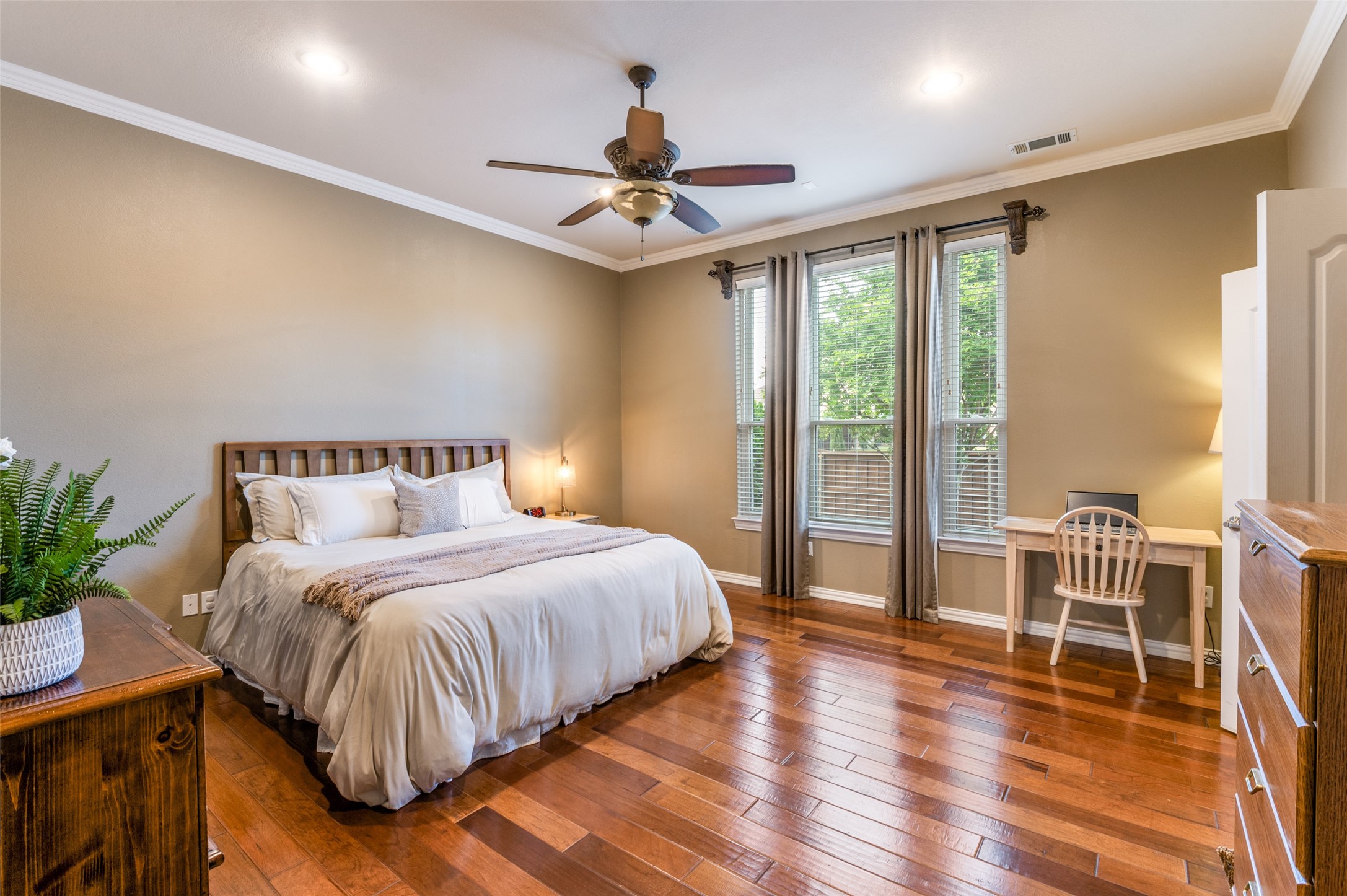 3911 Morning Dove Carrollton TX 75007