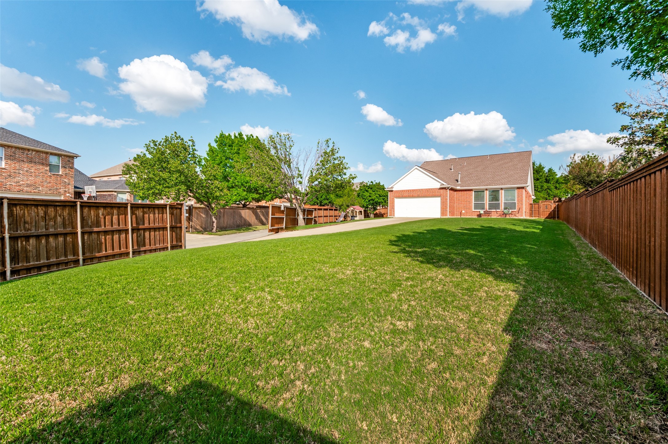 3911 Morning Dove Carrollton TX 75007