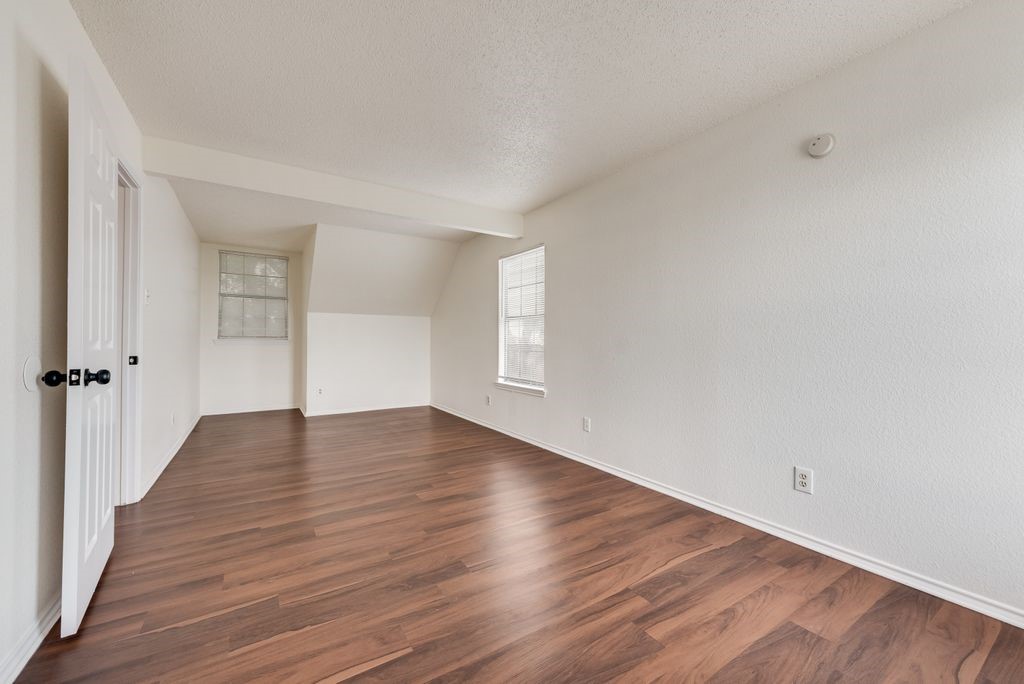 4028 O B Crowe Drive Dallas TX 75227