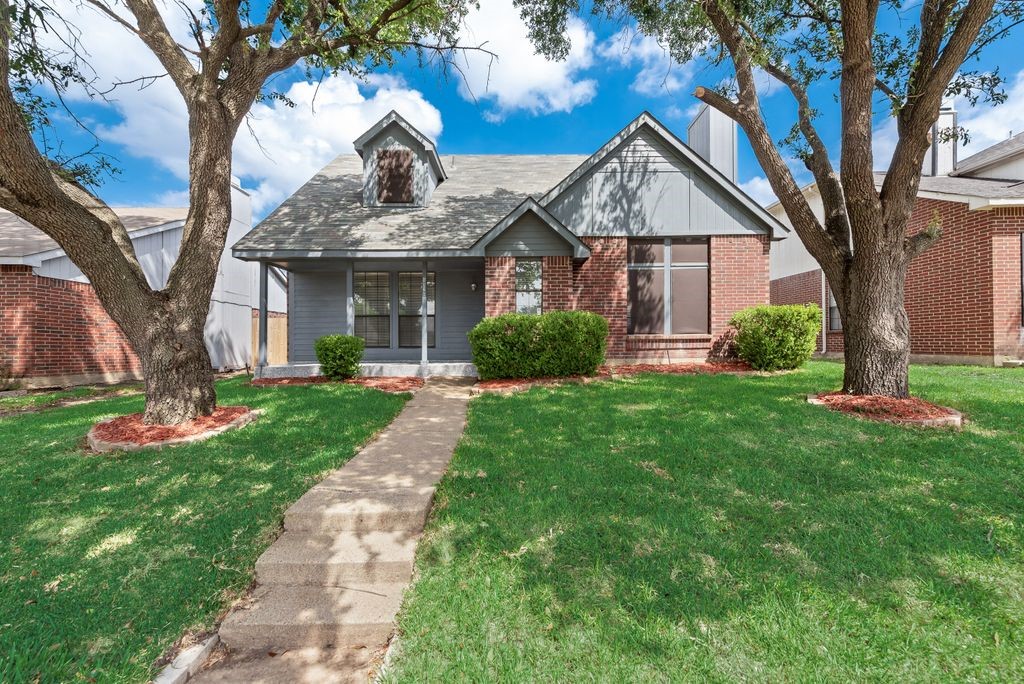 4028 O B Crowe Drive Dallas TX 75227