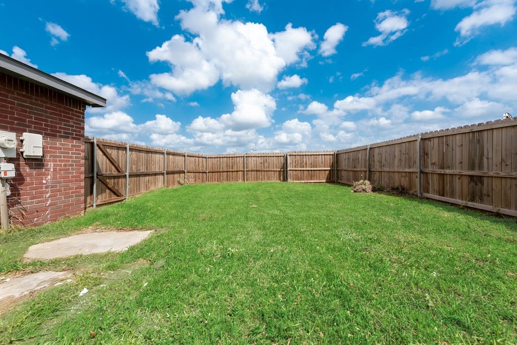 4028 O B Crowe Drive Dallas TX 75227