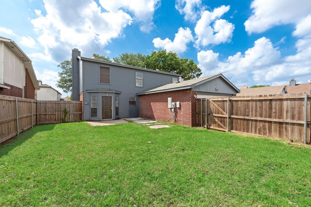 4028 O B Crowe Drive Dallas TX 75227