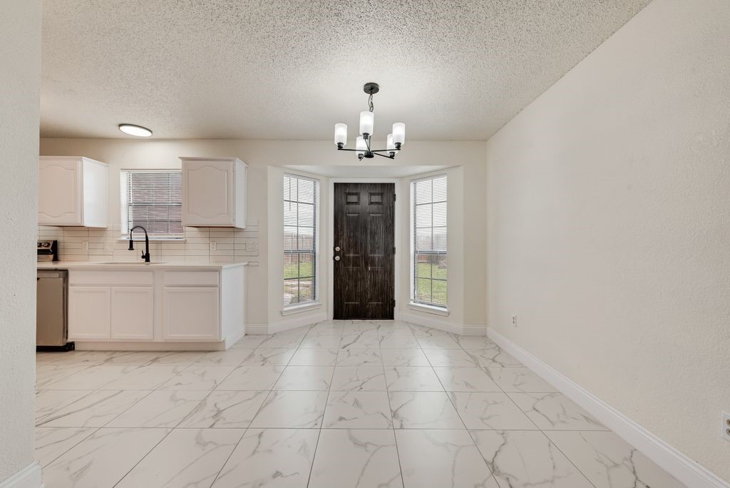 4028 O B Crowe Drive Dallas TX 75227