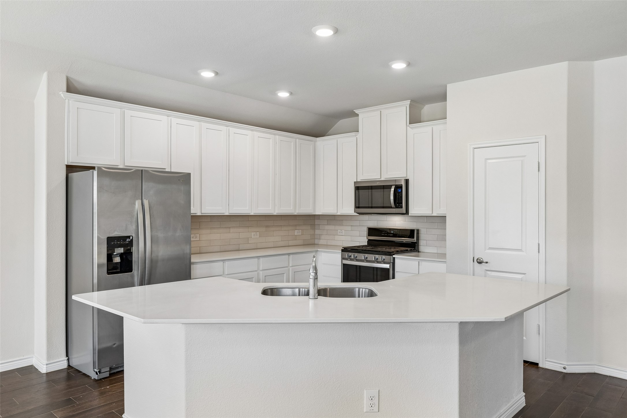2907 Brady Starr Drive Aubrey TX 76227