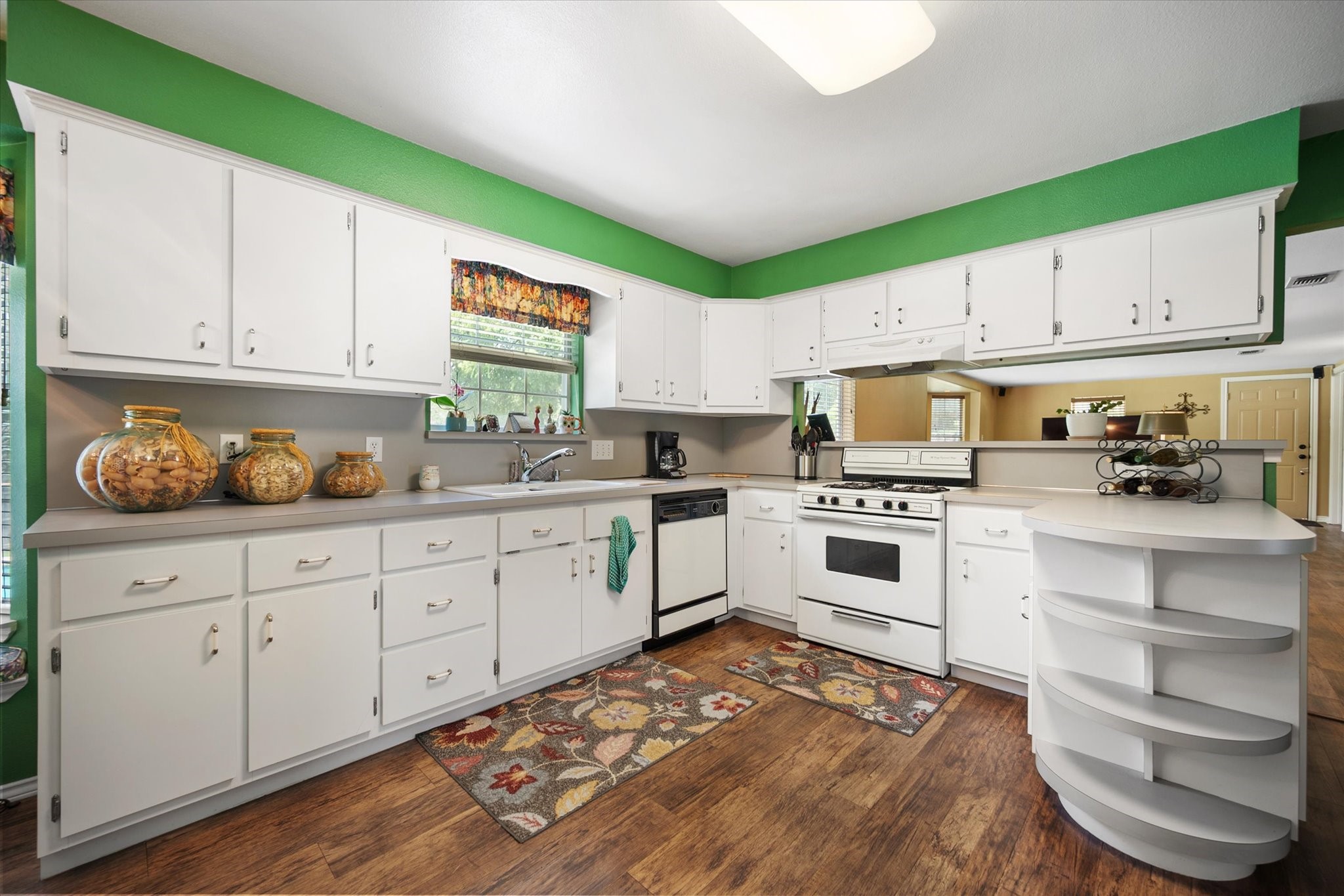 5912 Forest Hill Drive Forest Hill TX 76119