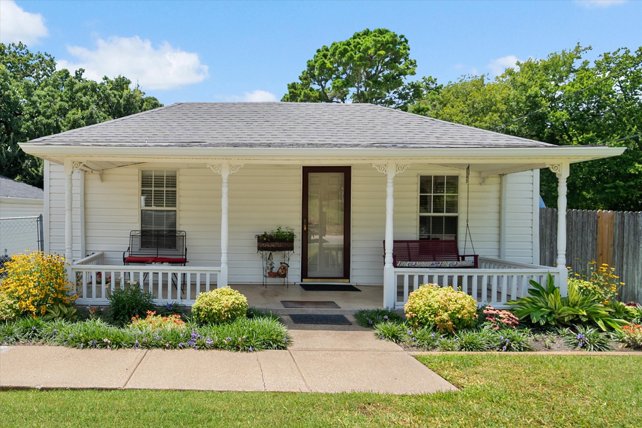 5912 Forest Hill Drive Forest Hill TX 76119
