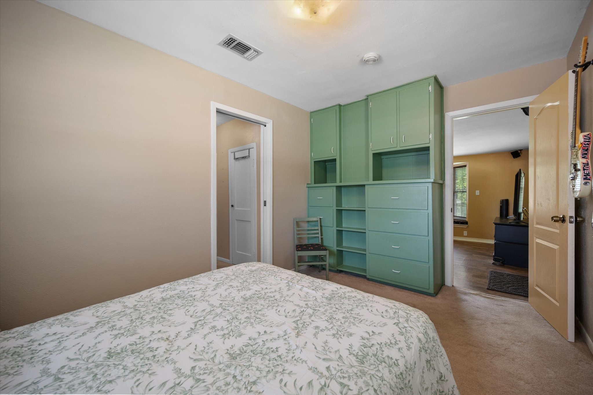 5912 Forest Hill Drive Forest Hill TX 76119