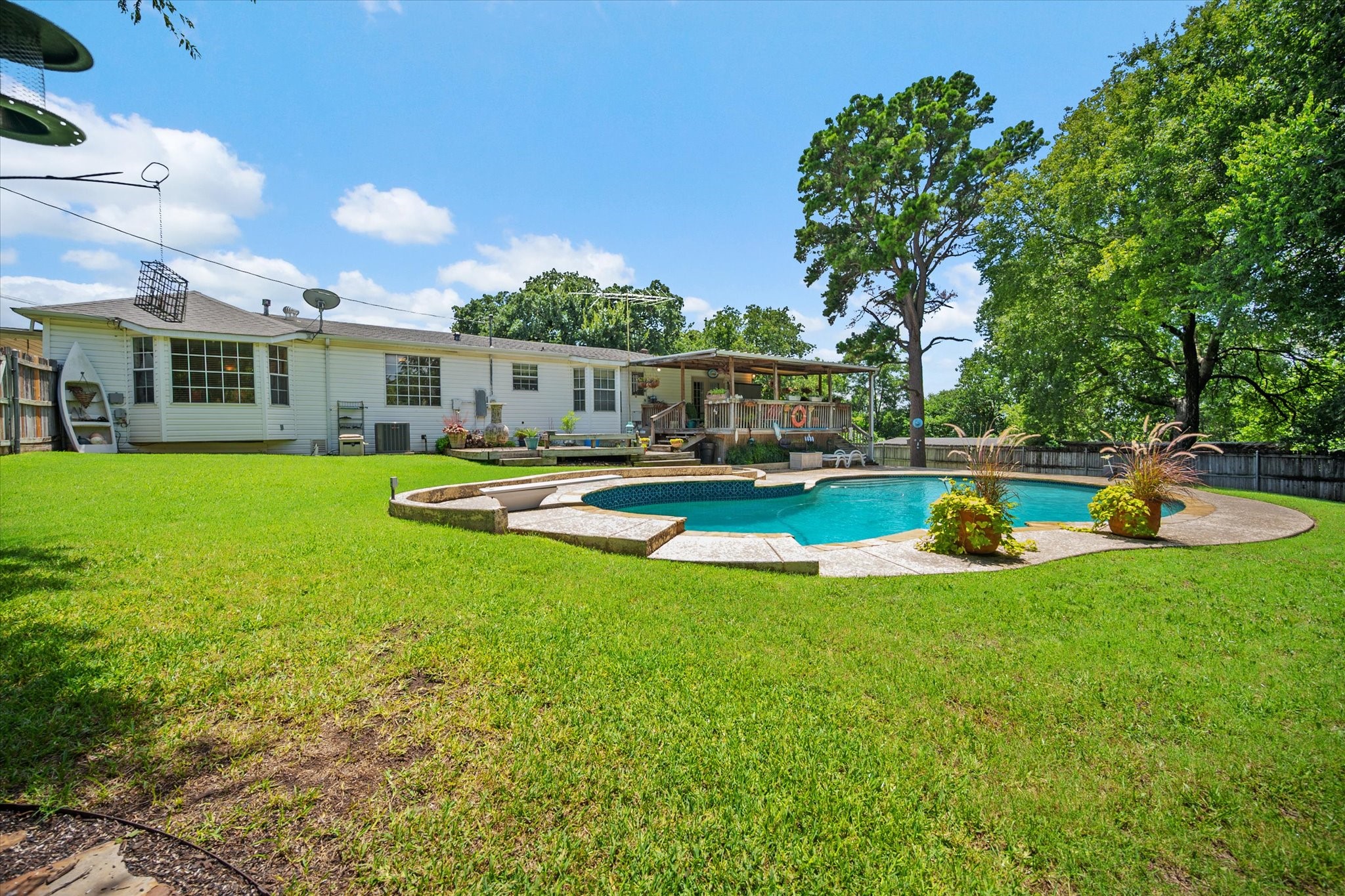5912 Forest Hill Drive Forest Hill TX 76119