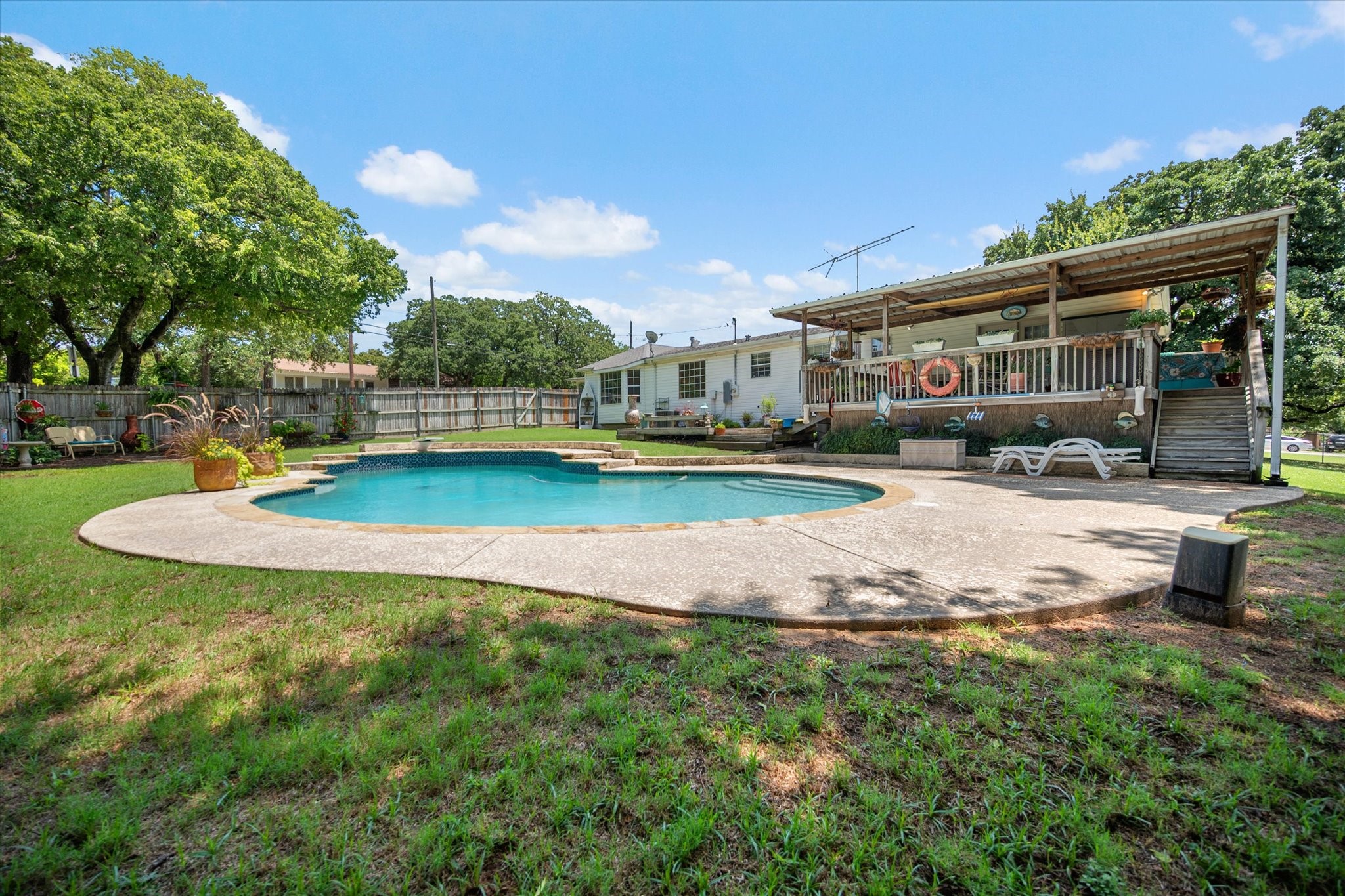 5912 Forest Hill Drive Forest Hill TX 76119