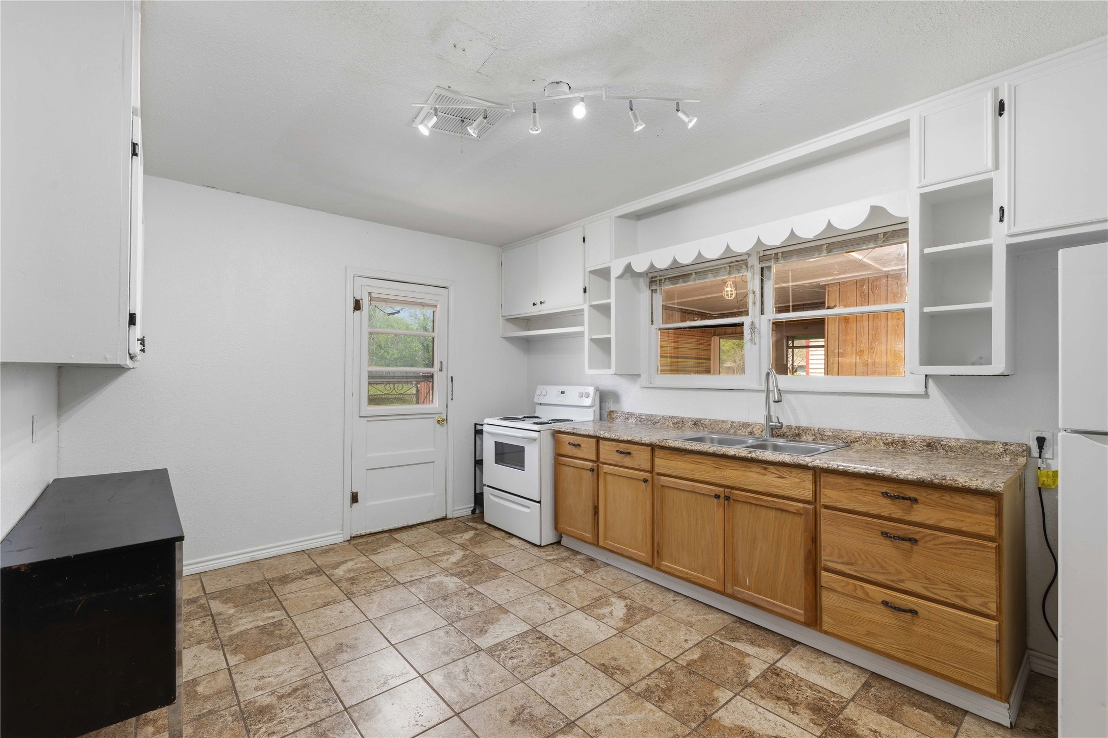 2400 Belmeade Avenue Brownwood TX 76801