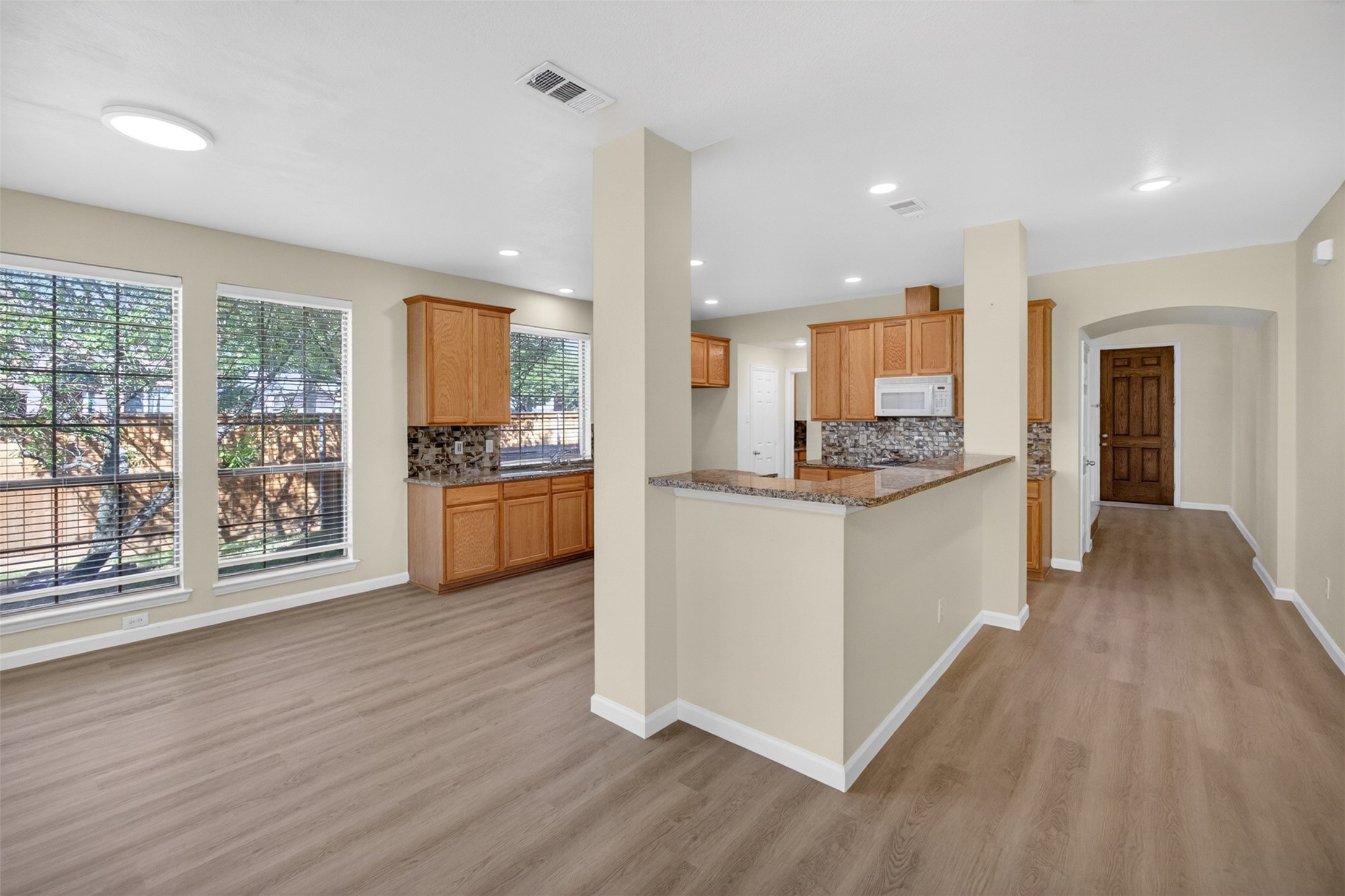 2616 Cove Drive Grand Prairie TX 75054