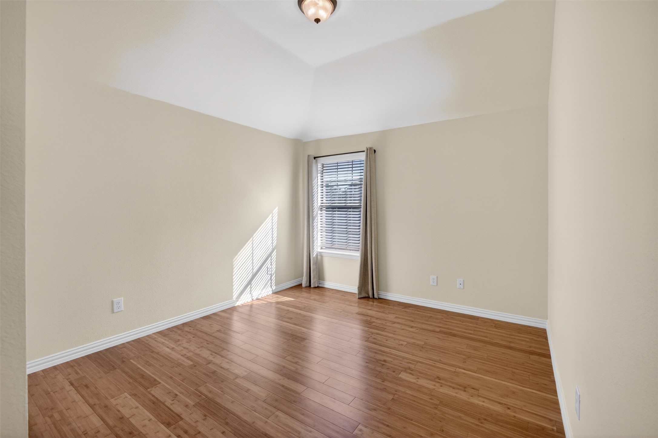 2616 Cove Drive Grand Prairie TX 75054