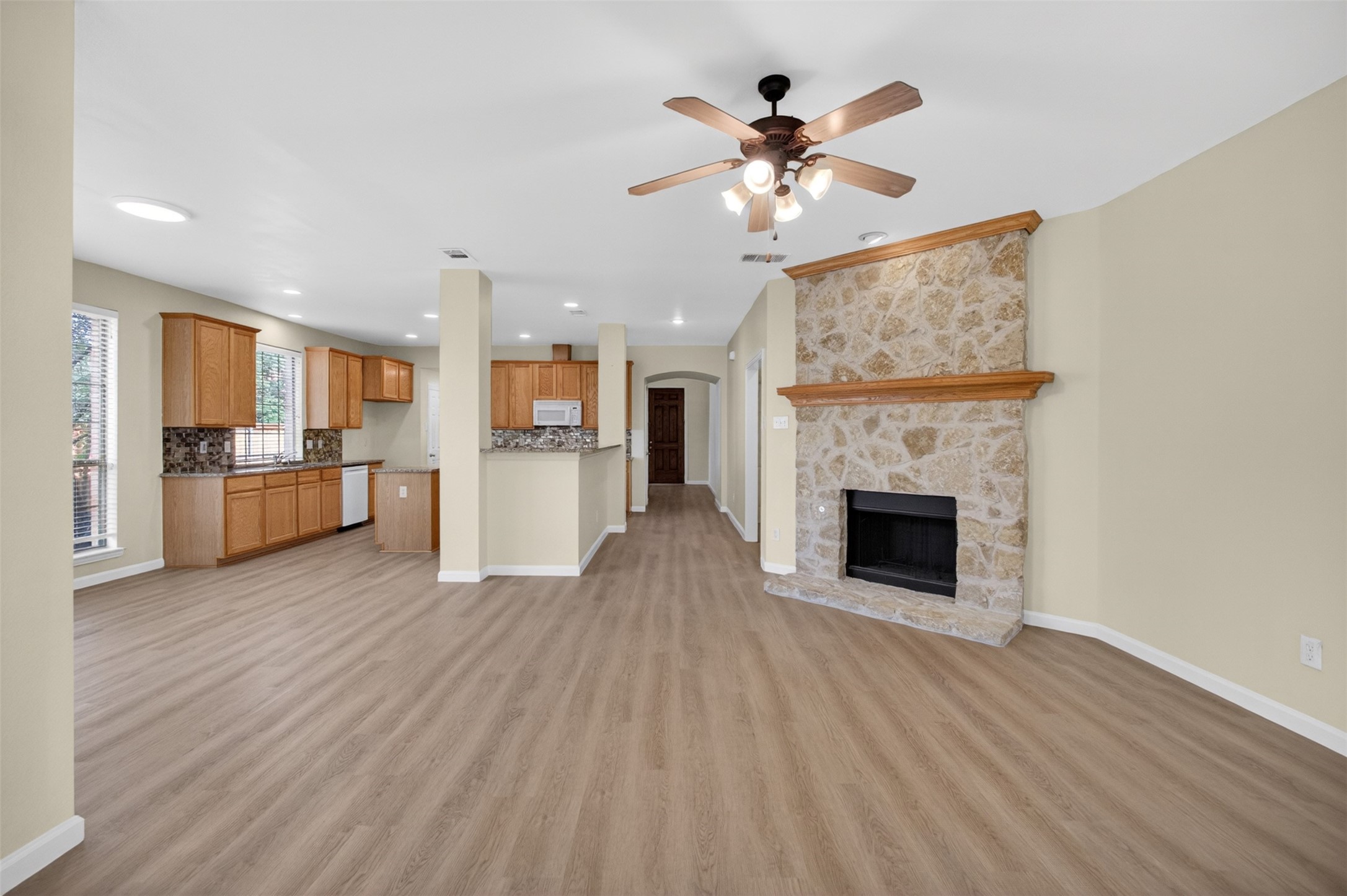 2616 Cove Drive Grand Prairie TX 75054