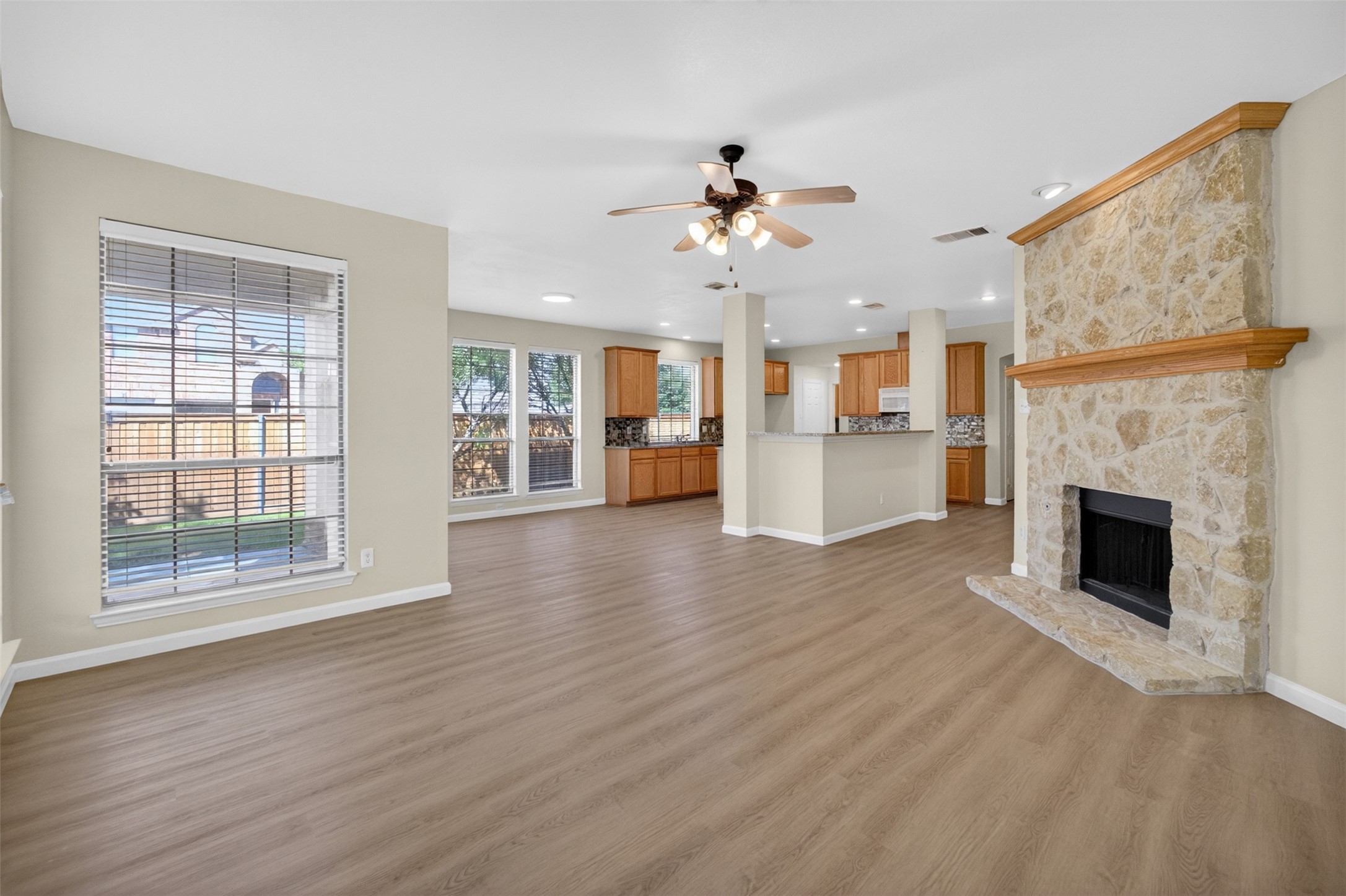 2616 Cove Drive Grand Prairie TX 75054