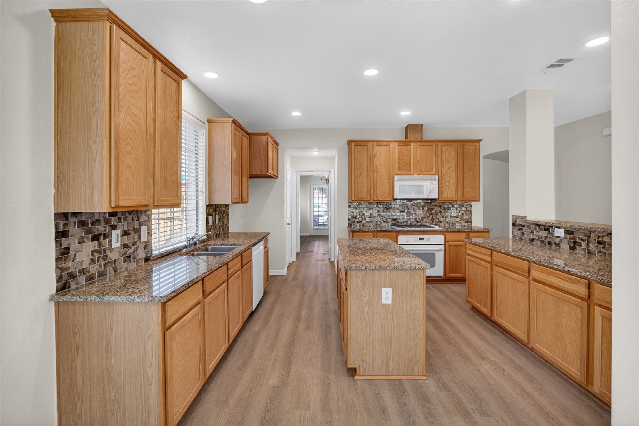 2616 Cove Drive Grand Prairie TX 75054