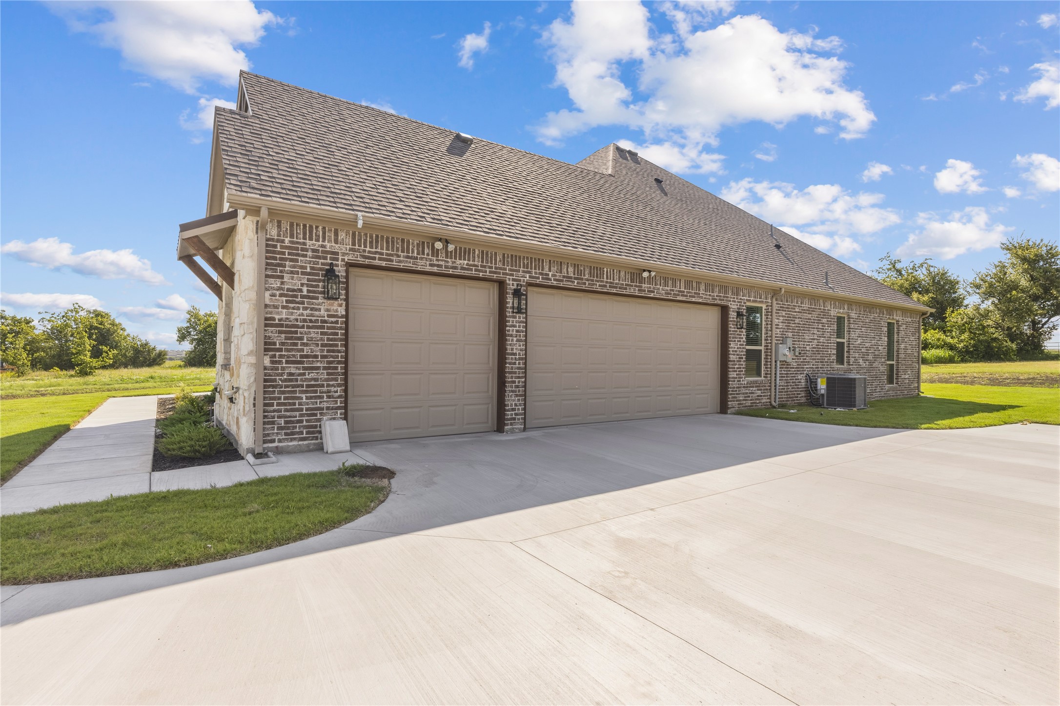 8400 Stallion Drive Godley TX 76044
