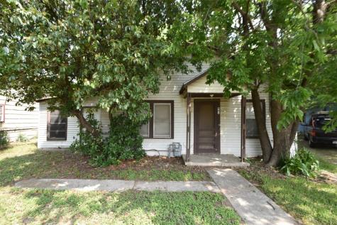 981 W Oak Street Stephenville TX 76401