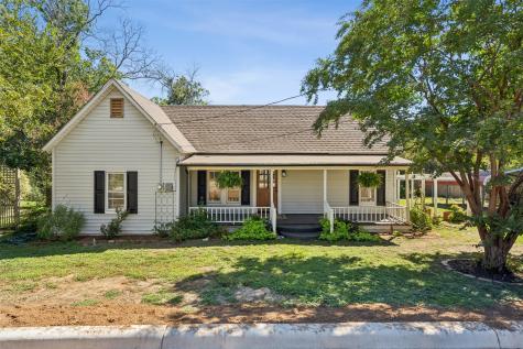 114 N Dubellette Street Weatherford TX 76086