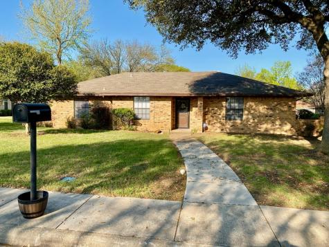 419 Cambridge Drive Desoto TX 75115
