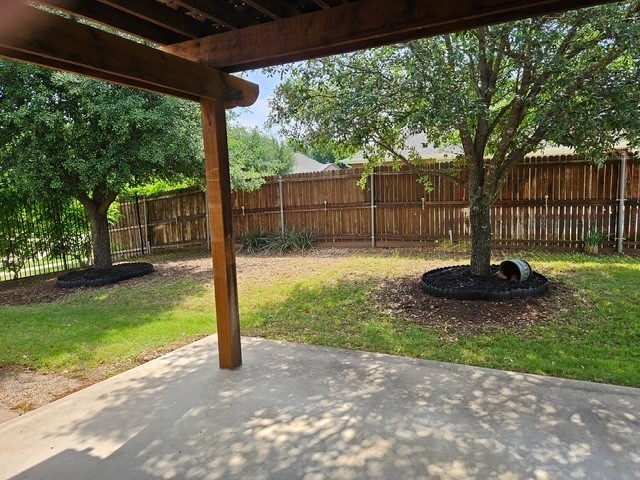 1631 St Croix Street Burleson TX 76028