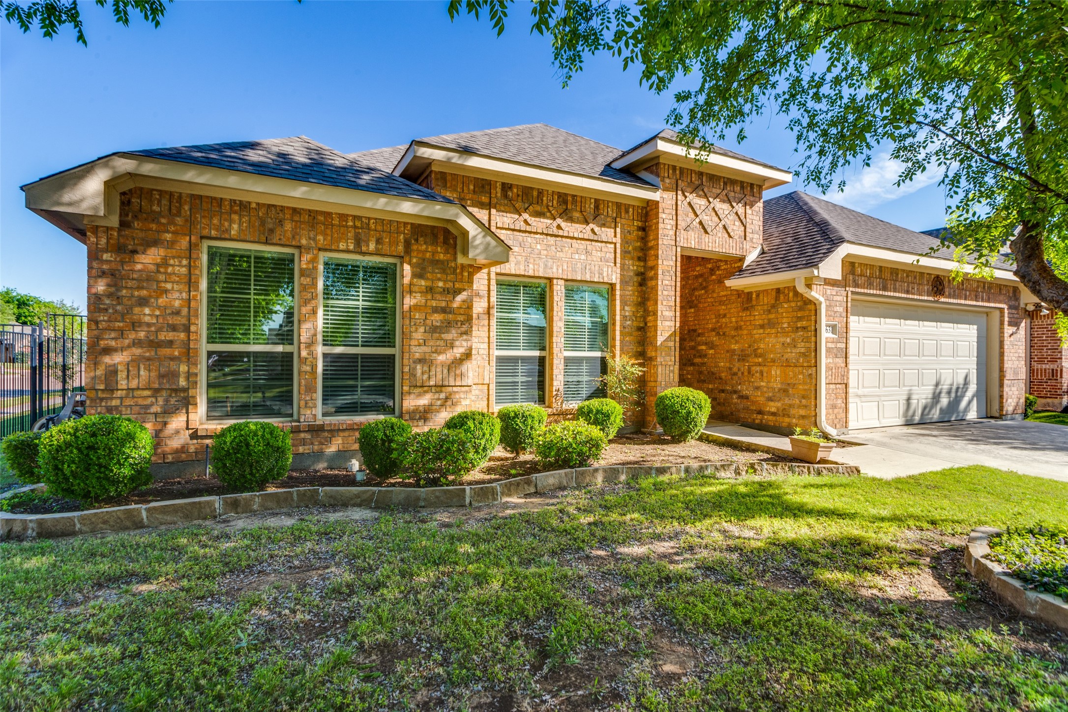 1631 St Croix Street Burleson TX 76028