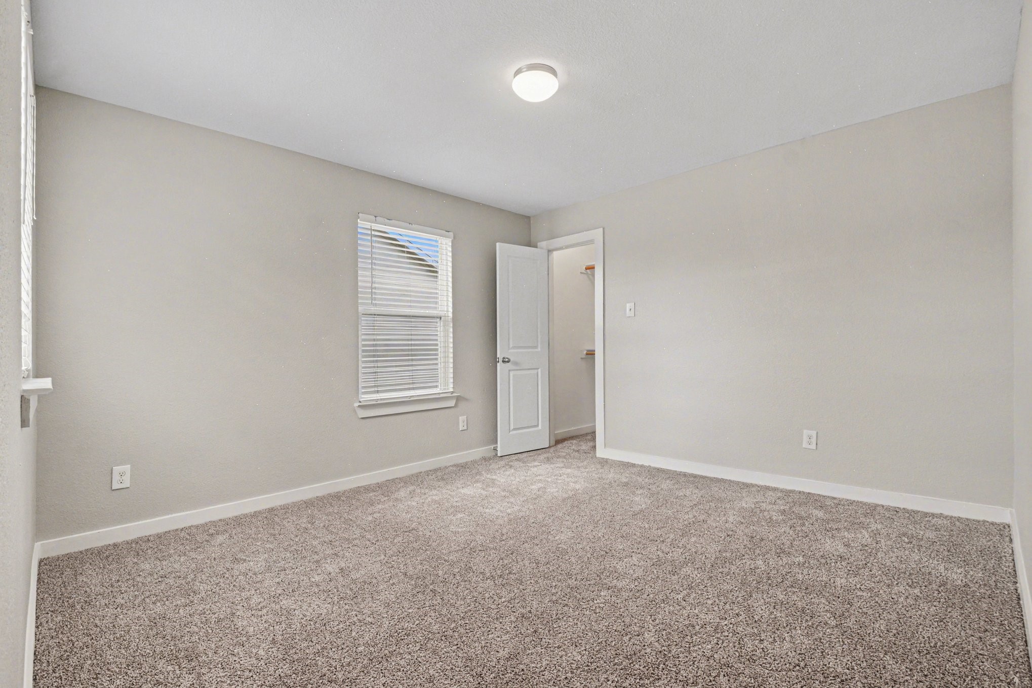 3538 Apple Valley Way Dallas TX 75227