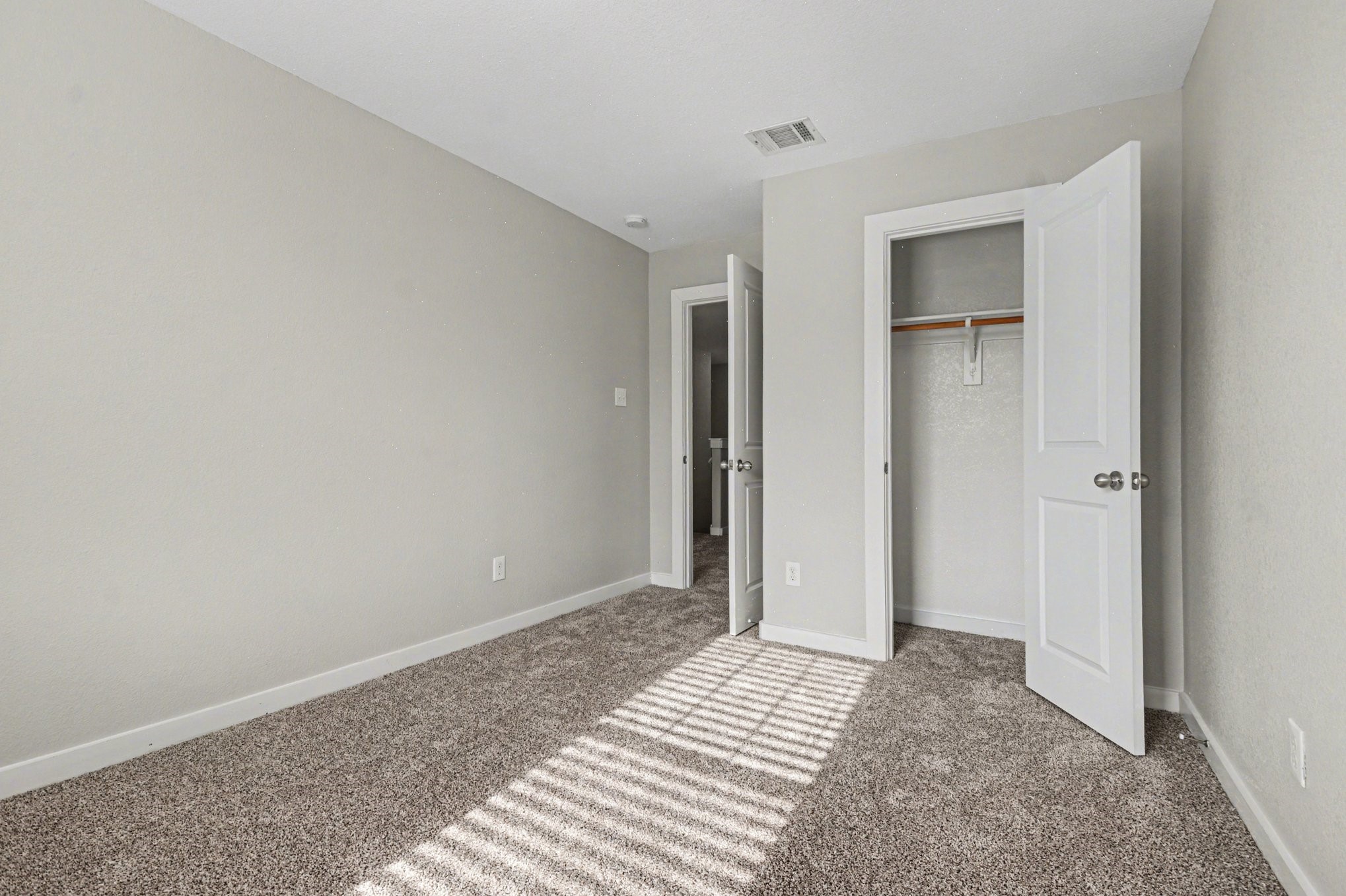 3538 Apple Valley Way Dallas TX 75227