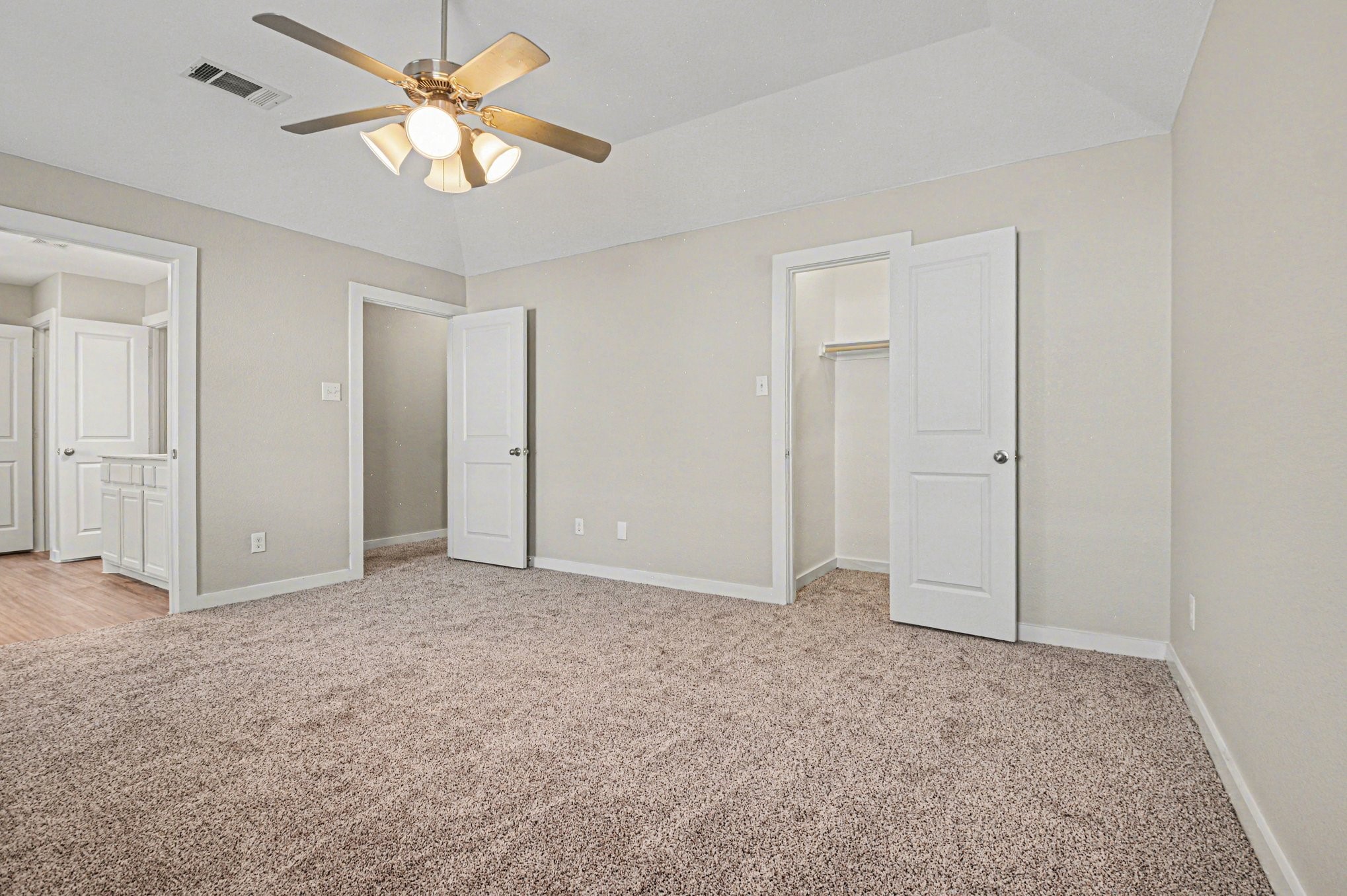 3538 Apple Valley Way Dallas TX 75227