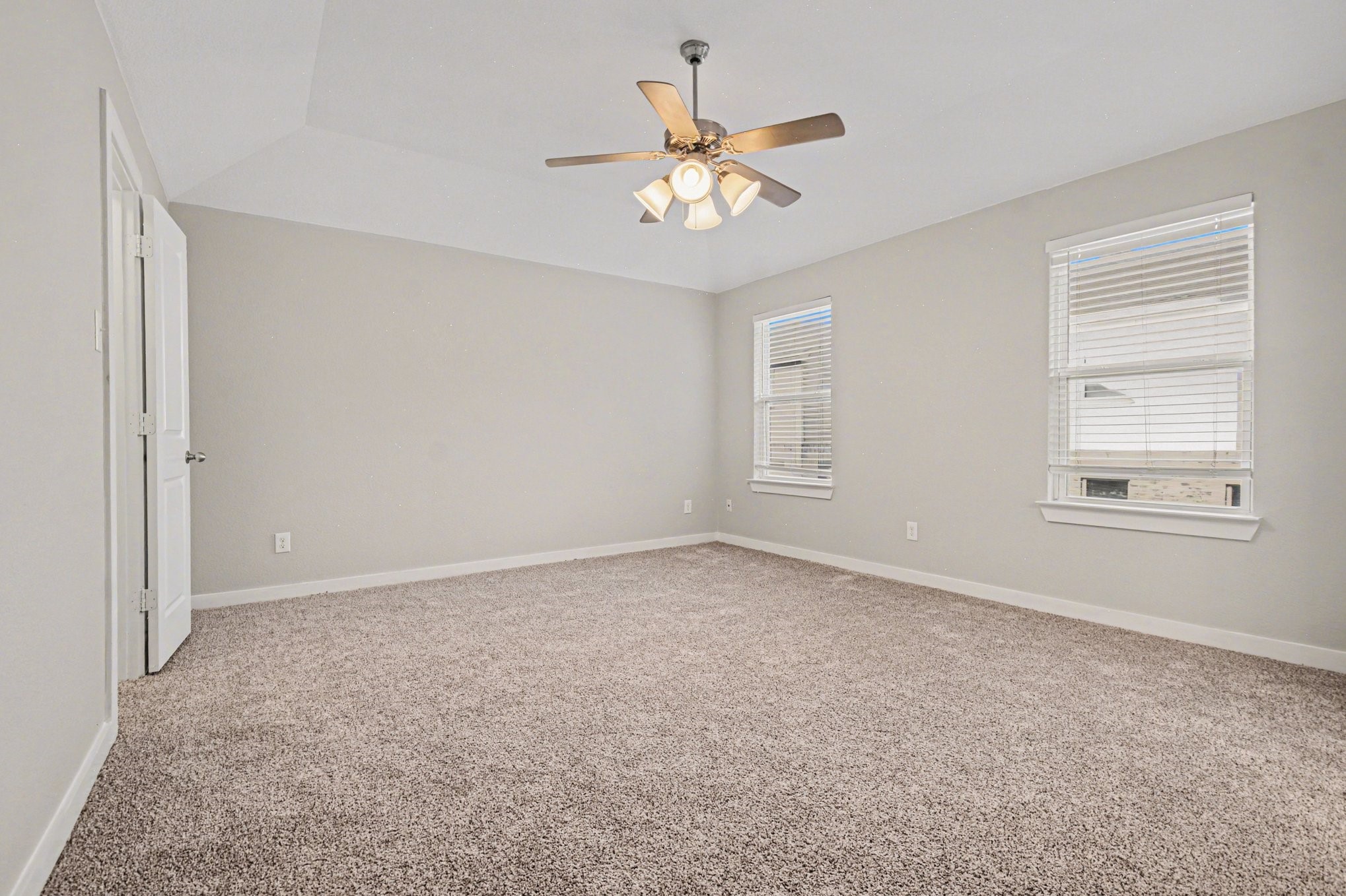 3538 Apple Valley Way Dallas TX 75227