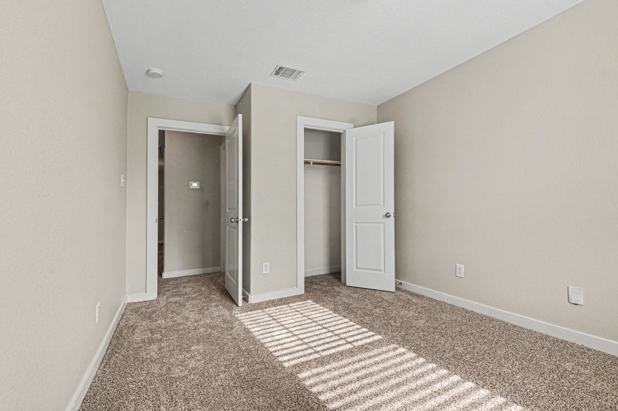 3538 Apple Valley Way Dallas TX 75227