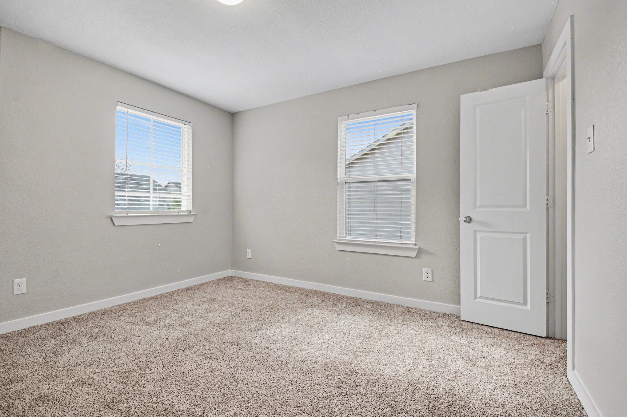 3538 Apple Valley Way Dallas TX 75227