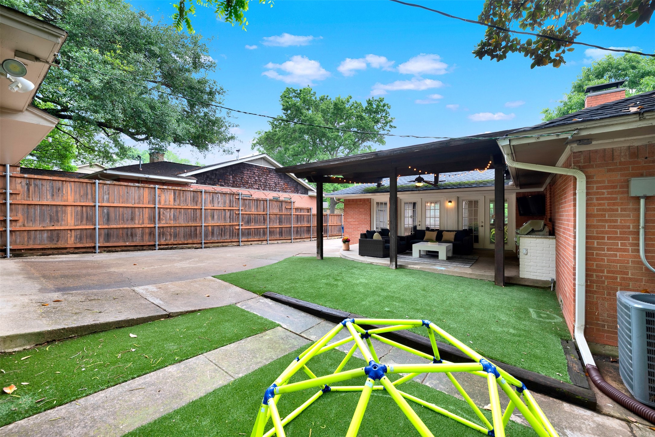 9634 Shoreview Road Dallas TX 75238