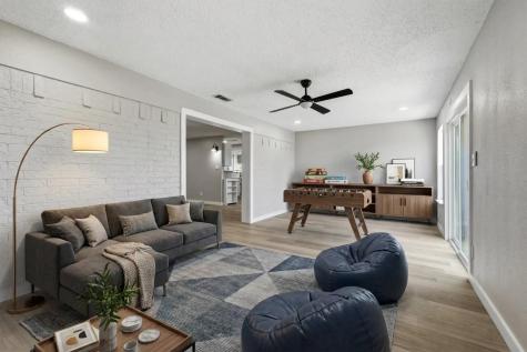 1909 Schumac Lane Bedford TX 76022