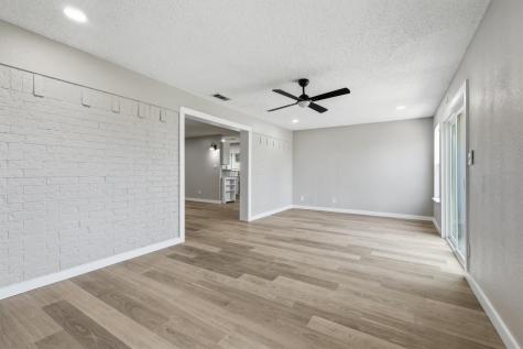 1909 Schumac Lane Bedford TX 76022