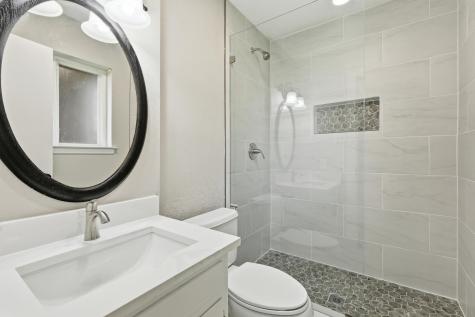 1909 Schumac Lane Bedford TX 76022