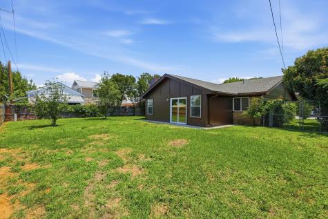 1909 Schumac Lane Bedford TX 76022