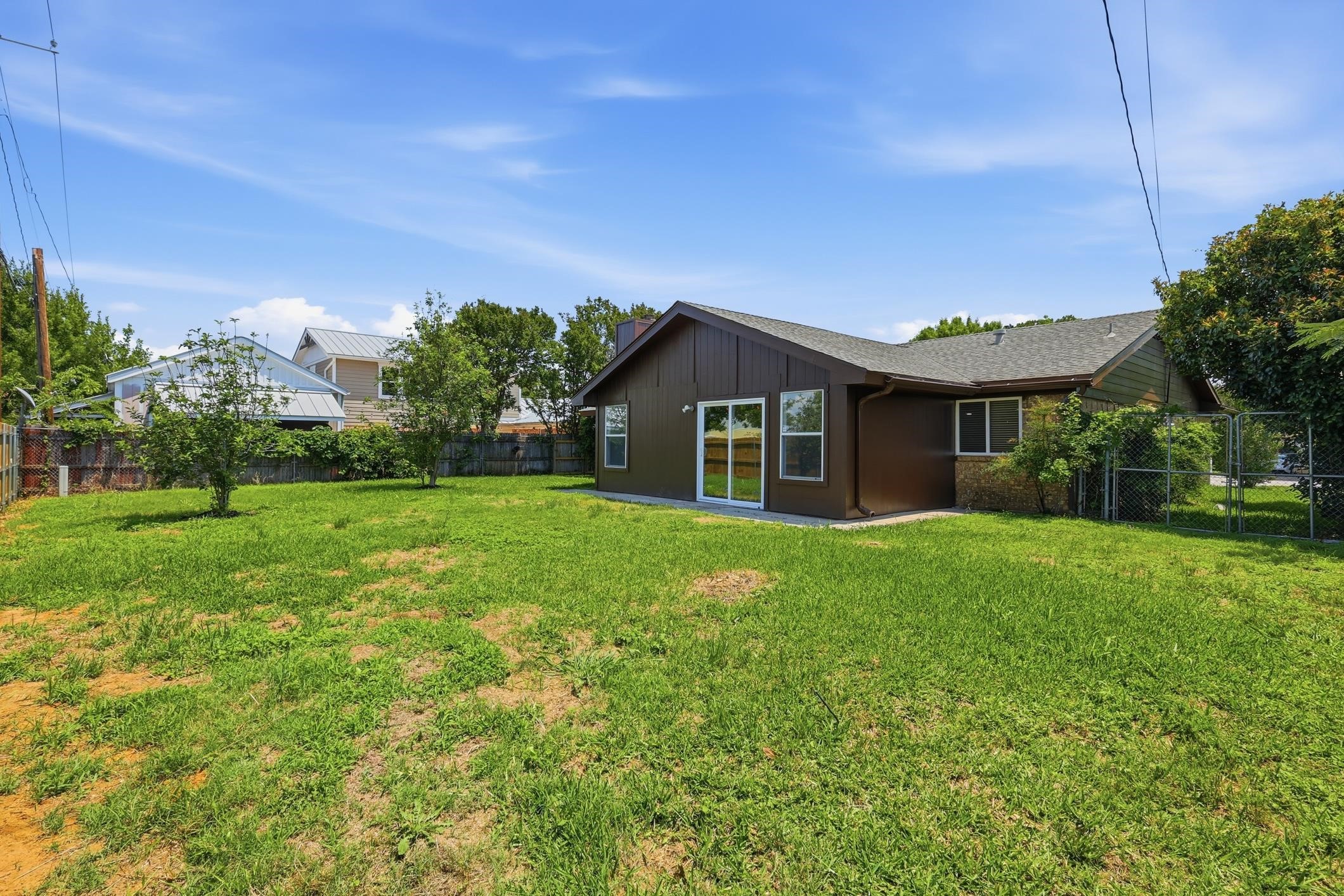 1909 Schumac Lane Bedford TX 76022