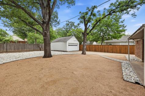 3525 Stadium Drive Fort Worth TX 76109